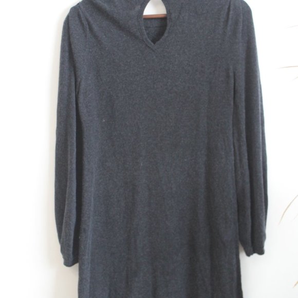 Grey cashmere/silk dress with beaded neckline from Banana Republic | S/M - Picture 3 of 6